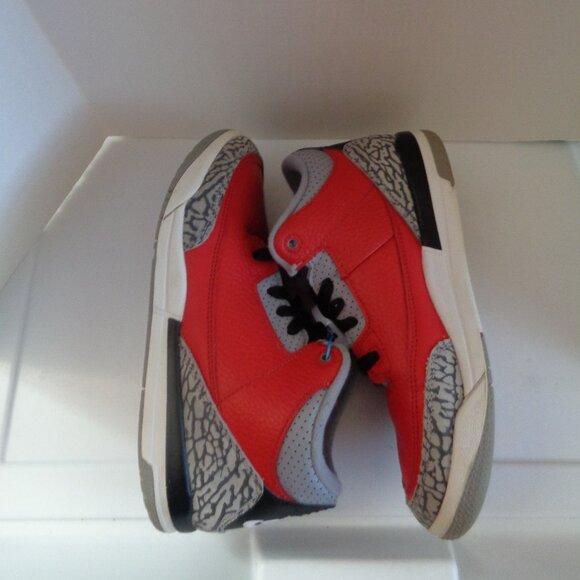 NIKE AIR JORDAN 3 RETRO SE SIZE 3Y - AUTHENTICATED - Picture 4 of 8
